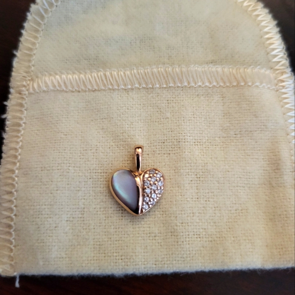 Special Valentine's Promotion!!!Diamond heart pendant with Mother of Pearl inlay